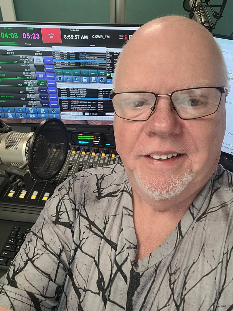 Mike On FM 985 768x1024